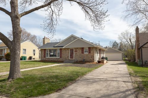 4536 Grimes Ave, Minneapolis, MN 55424-1055