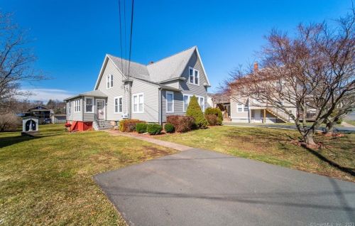 107 Birdsey Ave, Middletown CT  06457-4302 exterior