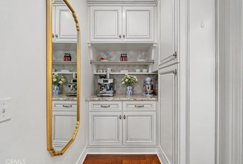 41664 Camino Del Vino, Temecula CA  92592-8439 exterior