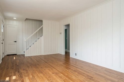 27 Dogwood Rd, Greystone Park NJ  07950-1918 exterior