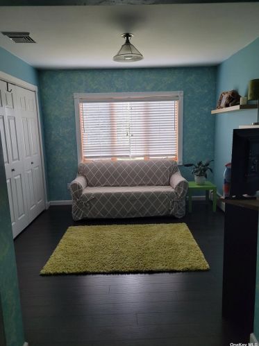 54 Oleeta Rd, Mount Sinai NY  11766-2507 exterior