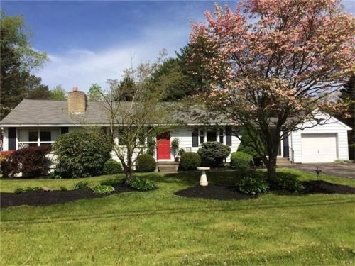 223 Route 390, Cresco, PA 18326-7371