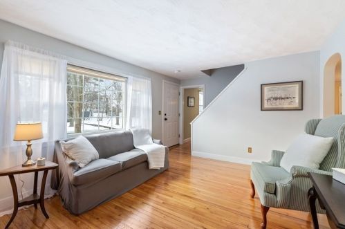 51 Hilltop Dr, Millis, MA 02054-1763