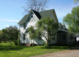 3538 Essex Rd, Willsboro Point, NY 12996-4921