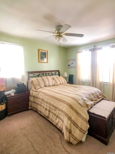 185-12 Jordan Ave, Jamaica, NY 11412-2305