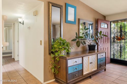 7737 Nathan Hale Ave, Tucson, AZ 85741-1530