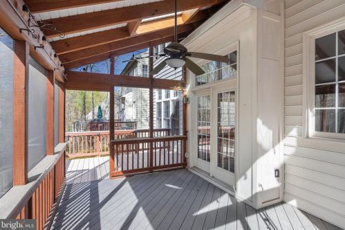 13101 Taverner Loop, Woodbridge VA  22192-5333 exterior