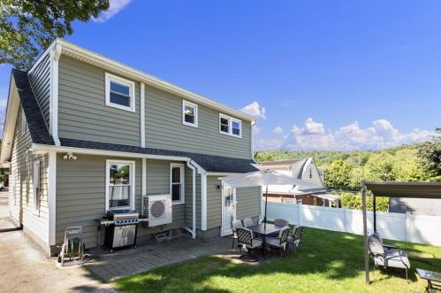 61 Grant Pl, Thornwood NY  10594-1435 exterior