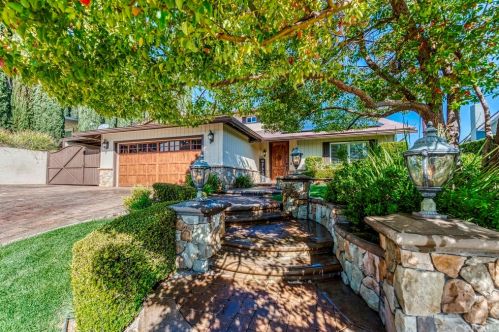 22925 Vista Delgado Dr, Santa Clarita, CA 91354-2236