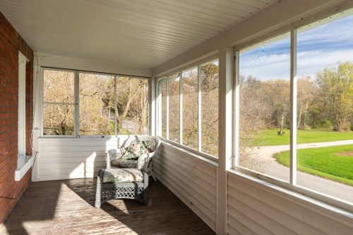 16653 8th St, Centerville, WI 54630-7163