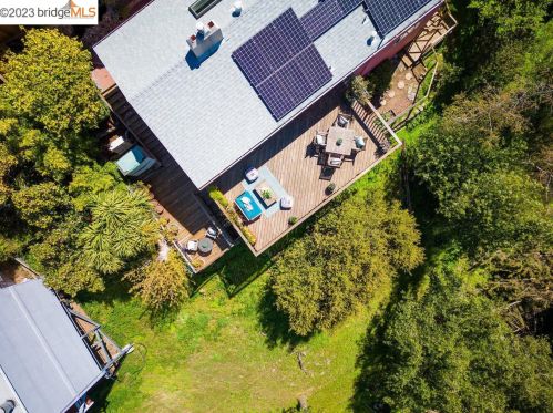 51 Chelton Ln, Oakland CA  94611-2514 exterior