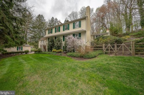 337 Echo Valley Ln, Newtown Square, PA 19073-1619