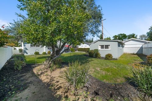 14950 Leadwell St, Van Nuys CA 91406-3030 exterior