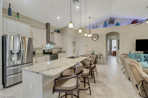 3706 2 St, Cape Coral FL  33991-7622 exterior