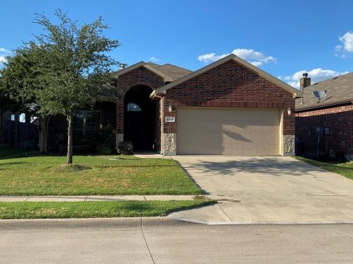 1308 Woodbine Cliff Dr, Fort Worth, TX 76179-7131