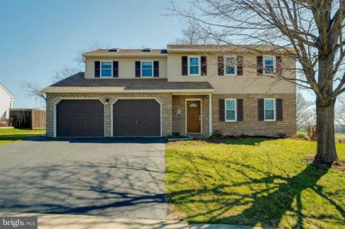 71 Apricot Ave, Bareville, PA 17540-1788