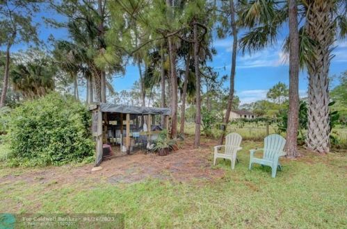 16217 93rd Rd, Town Of Loxahatchee Groves FL  33470-5177 exterior