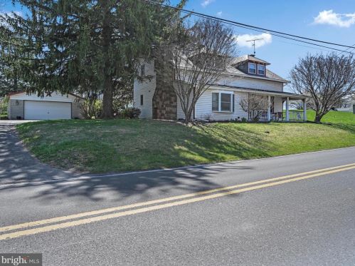 175 Reamstown Rd, Schoeneck, PA 17578-9323