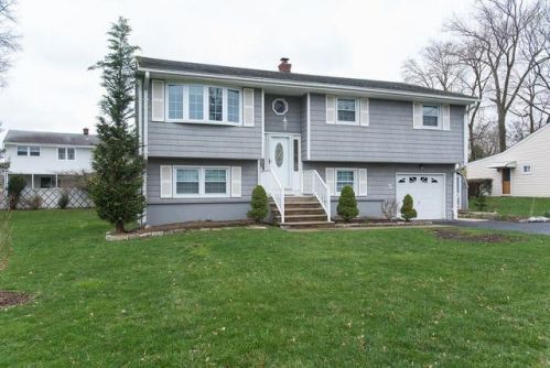 407 Dryden St, Piscataway NJ  08854-6066 exterior