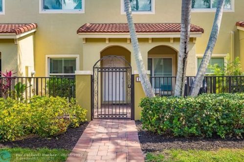 149 Monterey Bay Dr, Boynton Beach, FL 33426-8438