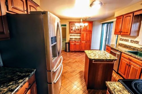 50 Ridgecrest Dr, Pittsburgh PA 15235-4548 exterior