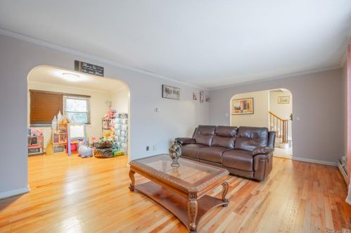 107 Barnes Rd, Washingtonville NY  10992-1933 exterior