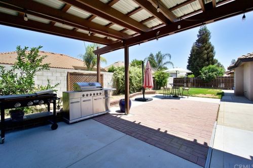 3047 Sultana Dr, Madera CA  93637-5941 exterior