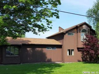 16449 Lake Rd, Scriba, NY 13126-7003
