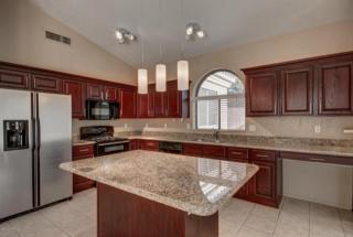 9757 Winchcomb Dr, Scottsdale, AZ 85260-3881