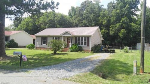 112 Moffitt Ave, Kimesville, NC 27298-2727