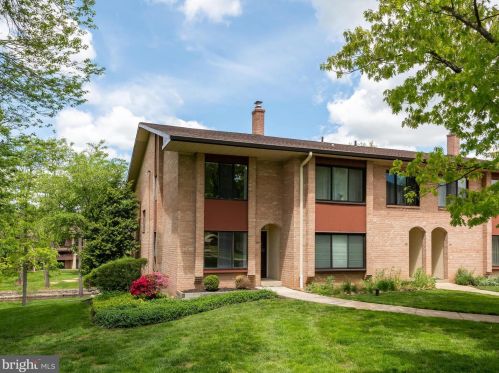 1116 Stonybrook Dr, Norristown, PA 19403-2742