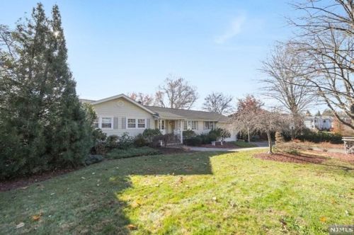 1 Prince Rd, Parsippany NJ  07054-4822 exterior