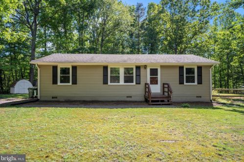 12824 Plantation Dr, Spotsylvania, VA 22551-8040