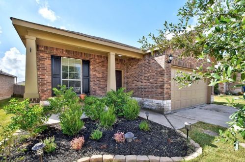 224 Stella Gold St, Creedmoor, TX 78610-3632