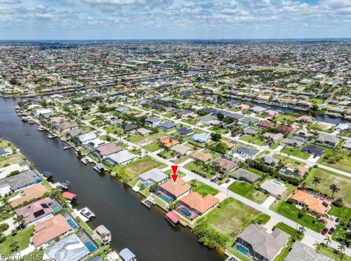 5240 20 Ave, Cape Coral FL  33990-4815 exterior