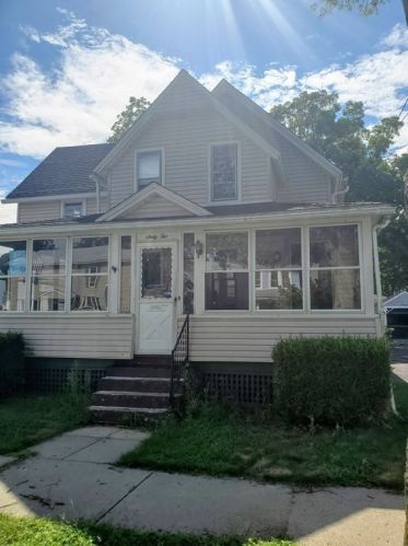 62 Eddy St, Springfield MA  01104-2631 exterior