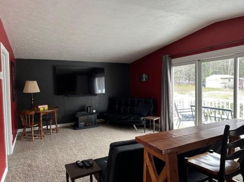 182 Conneaut Lake Rd, Greenville PA  16125-9430 exterior