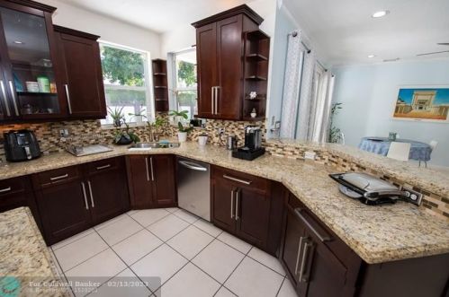 3511 145th Ave, Hollywood FL  33027-3726 exterior