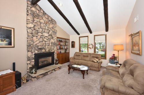 7012 Van Beck Ave, Milwaukee WI 53207-4460 exterior