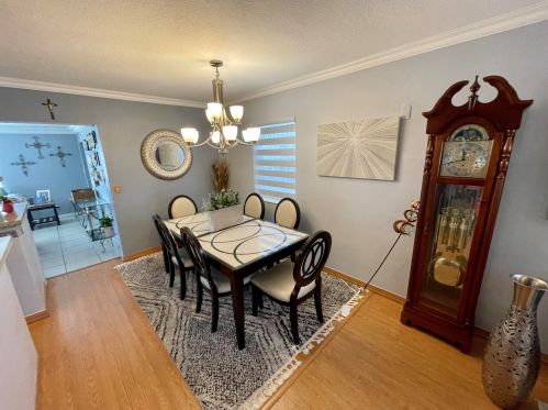 672 44th St, Hialeah, FL 33013-1916