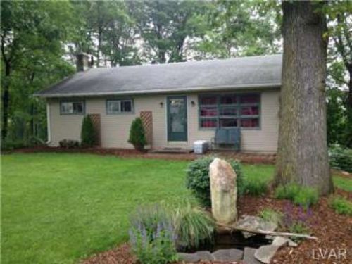 757 Locke Heights Rd, Bangor, PA 18013-9626