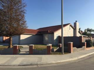 428 Catalina Pl, Delano, CA 93215-4667