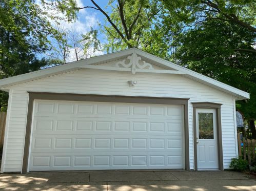 130 Grant St, Lake Mills, WI 53551-1227