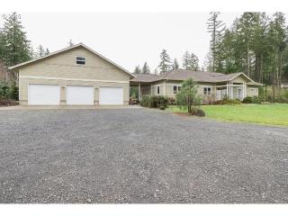 445 Keel Ln, Glide, OR 97443-4709