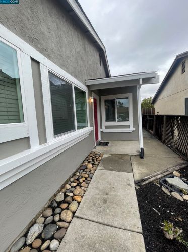 38 Connie Ct, West Pittsburg CA  94565-1574 exterior