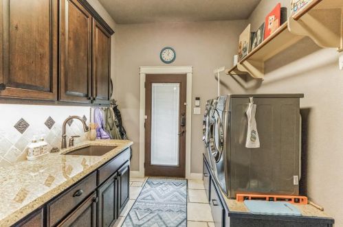 325 Chadwick Dr, Georgetown TX 78628-2100 exterior