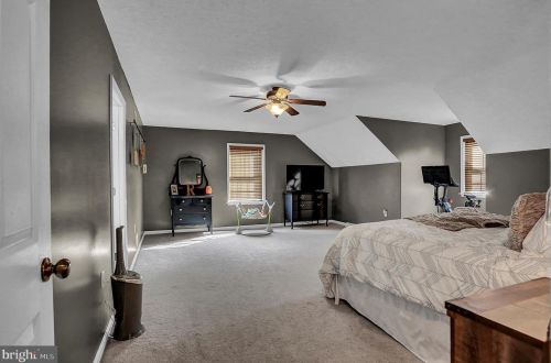 60 Independence Dr, Lees Cross Roads PA  17257-8225 exterior