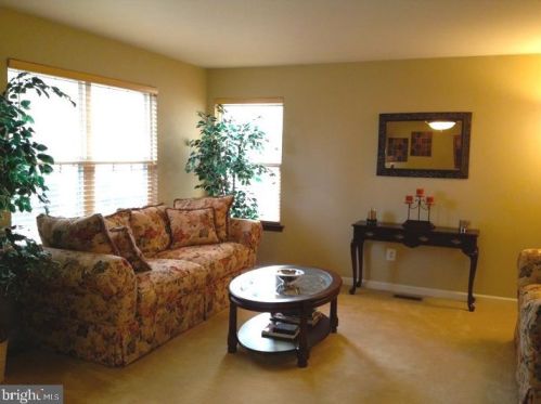 111 Gleneagles Dr, Blue Bell PA  19422-3241 exterior