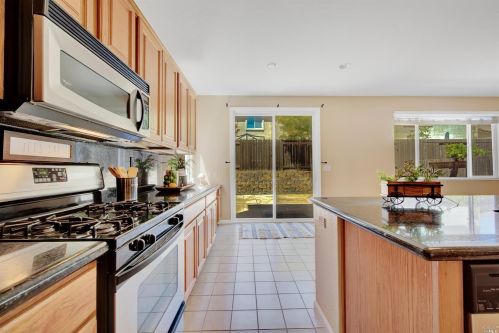 1173 Villaggio Cir, Vacaville CA  95688-8774 exterior