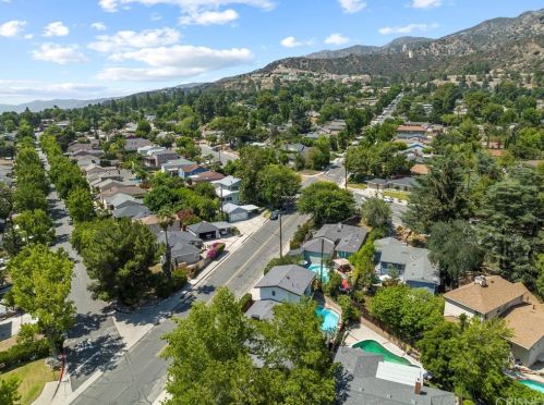 3653 El Caminito, Glendale CA 91214-1716 exterior